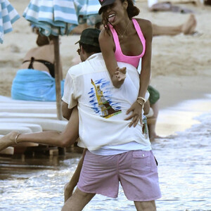 Nude Celeb Joan Smalls 037 pic
