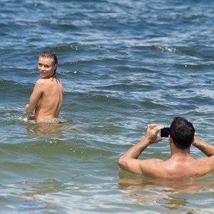 Best Celebrity Nude Joanna Krupa 004 pic