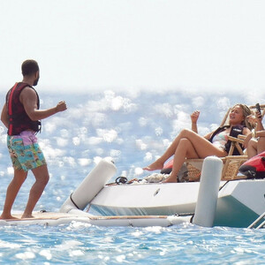 John Legend & Chrissy Teigen Have an Active Day Out on the Water in St Barts (16 Photos) - Leaked Nudes