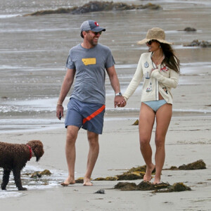 Naked celebrity picture Jordana Brewster 023 pic