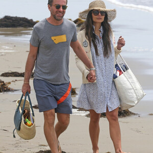 Naked celebrity picture Jordana Brewster 032 pic