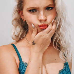 Celeb Naked Jordyn Jones 030 pic