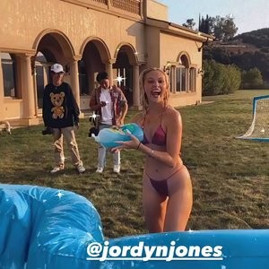Free nude Celebrity Jordyn Jones 002 pic