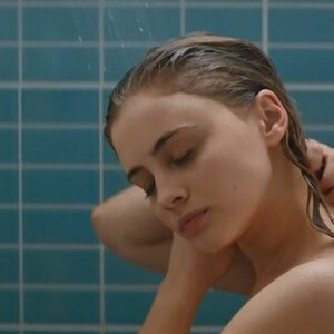 Best Celebrity Nude Josephine Langford 015 pic