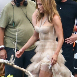 Naked celebrity picture Jennifer Lopez 054 pic