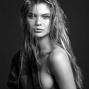 Celebrity Nude Pic Josie Canseco 041 pic