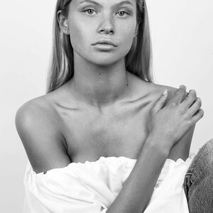 Best Celebrity Nude Josie Canseco 050 pic