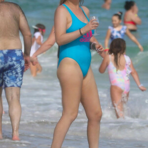 Josie Goldberg Enjoys the Good Weather in Florida! (21 Photos) - Leaked Nudes