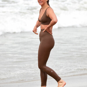 Leaked Celebrity Pic Julianne Hough 028 pic