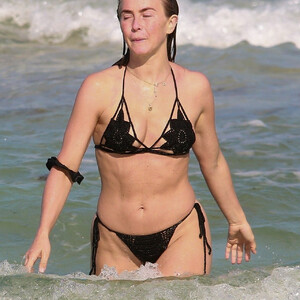 Celebrity Naked Julianne Hough 004 pic