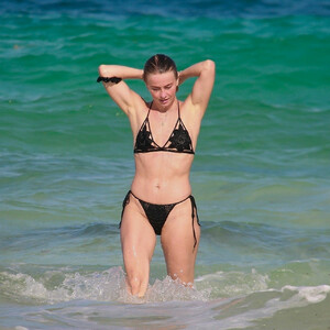Celebrity Naked Julianne Hough 019 pic