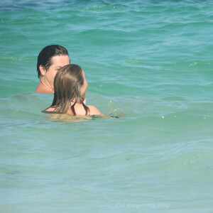 Naked Celebrity Pic Julianne Hough 033 pic