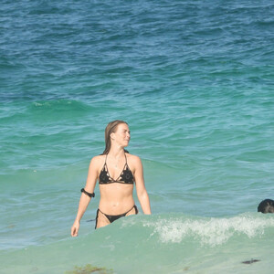 Celeb Naked Julianne Hough 064 pic