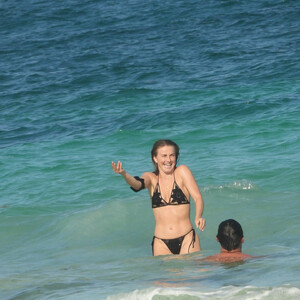 Leaked Celebrity Pic Julianne Hough 068 pic
