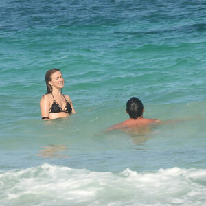 Famous Nude Julianne Hough 071 pic