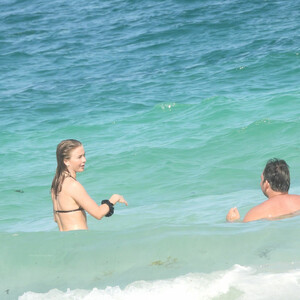 Celeb Nude Julianne Hough 079 pic