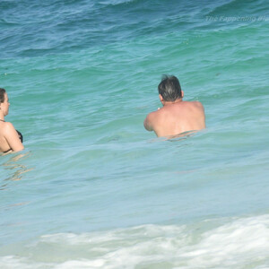 Hot Naked Celeb Julianne Hough 082 pic