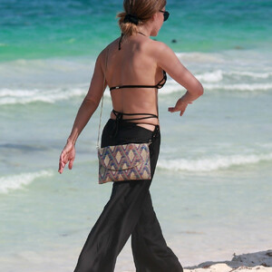 Celebrity Leaked Nude Photo Julianne Hough 129 pic