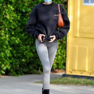 Naked celebrity picture Kaia Gerber 025 pic