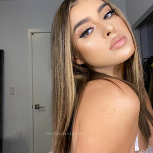 Leaked Celebrity Pic Kalani Hilliker 004 pic