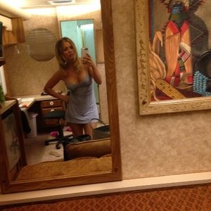 Leaked Kaley Cuoco 036 pic
