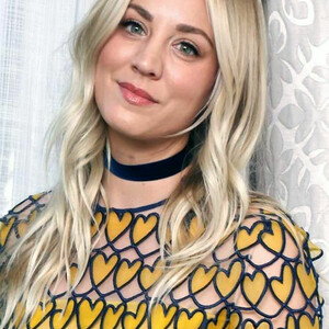 Celeb Naked Kaley Cuoco 015 pic