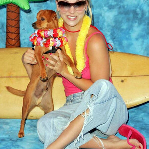 Celeb Naked Kaley Cuoco 136 pic