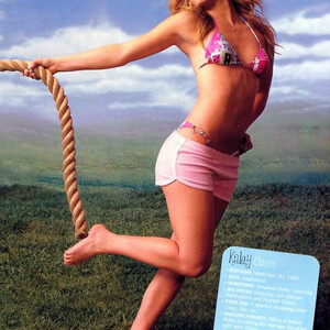 Celebrity Naked Kaley Cuoco 139 pic