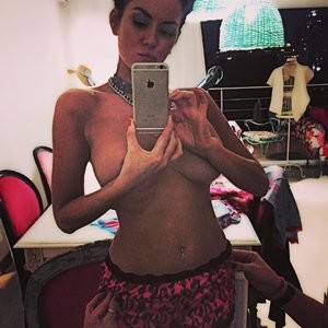 Karina Jelinek Topless (1 New Photo) - Leaked Nudes