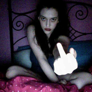 Free Nude Celeb Kat Dennings 011 pic