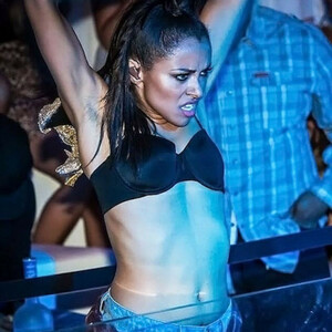 Celebrity Nude Pic Kat Graham 022 pic