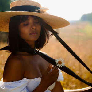Best Celebrity Nude Kat Graham 023 pic