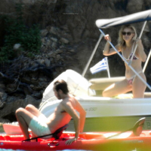 Nude Celeb Pic Kate Hudson 005 pic