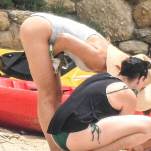 Celebrity Leaked Nude Photo Kate Hudson 009 pic