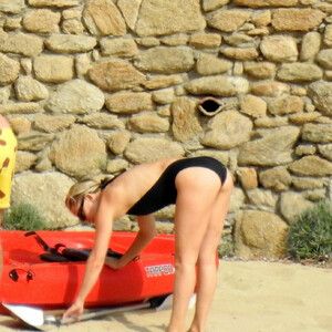 Celebrity Leaked Nude Photo Kate Hudson 013 pic