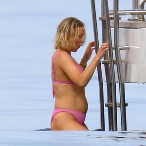 Real Celebrity Nude Kate Hudson 015 pic