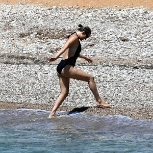 Celebrity Leaked Nude Photo Kate Hudson 009 pic