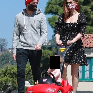 Kate Mara & Jamie Bell Enjoy the Fresh Air in Los Feliz (43 Photos) – Leaked Nudes
