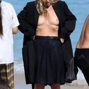 Hot Naked Celeb Kate Moss 006 pic