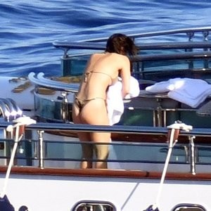 Famous Nude Katharine McPhee 013 pic