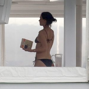 Celebrity Leaked Nude Photo Katie Holmes 026 pic