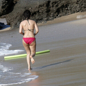 Naked Celebrity Katie Melua 004 pic