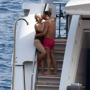 Celebrity Nude Pic Katy Perry 015 pic