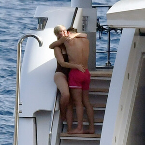 Newest Celebrity Nude Katy Perry 021 pic
