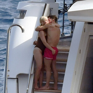 nude celebrities Katy Perry 022 pic