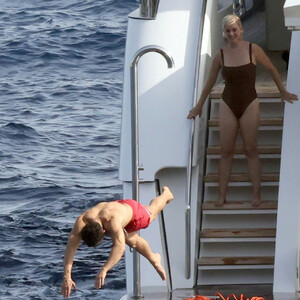 Naked Celebrity Katy Perry 031 pic