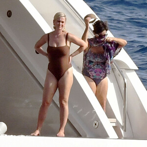 Celebrity Leaked Nude Photo Katy Perry 042 pic