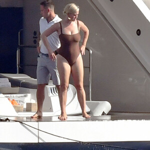 Naked Celebrity Pic Katy Perry 048 pic