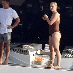 Nude Celeb Katy Perry 070 pic