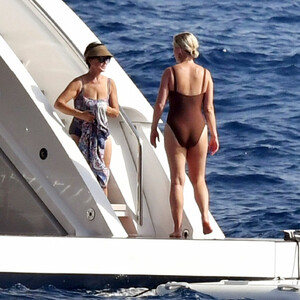 Celebrity Nude Pic Katy Perry 079 pic